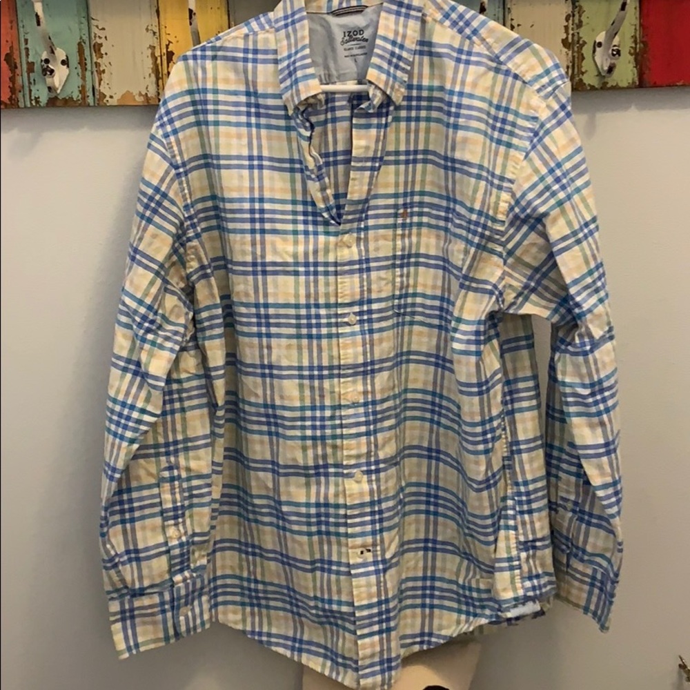 Men’s Izod Long Sleeve Button Up Shirt